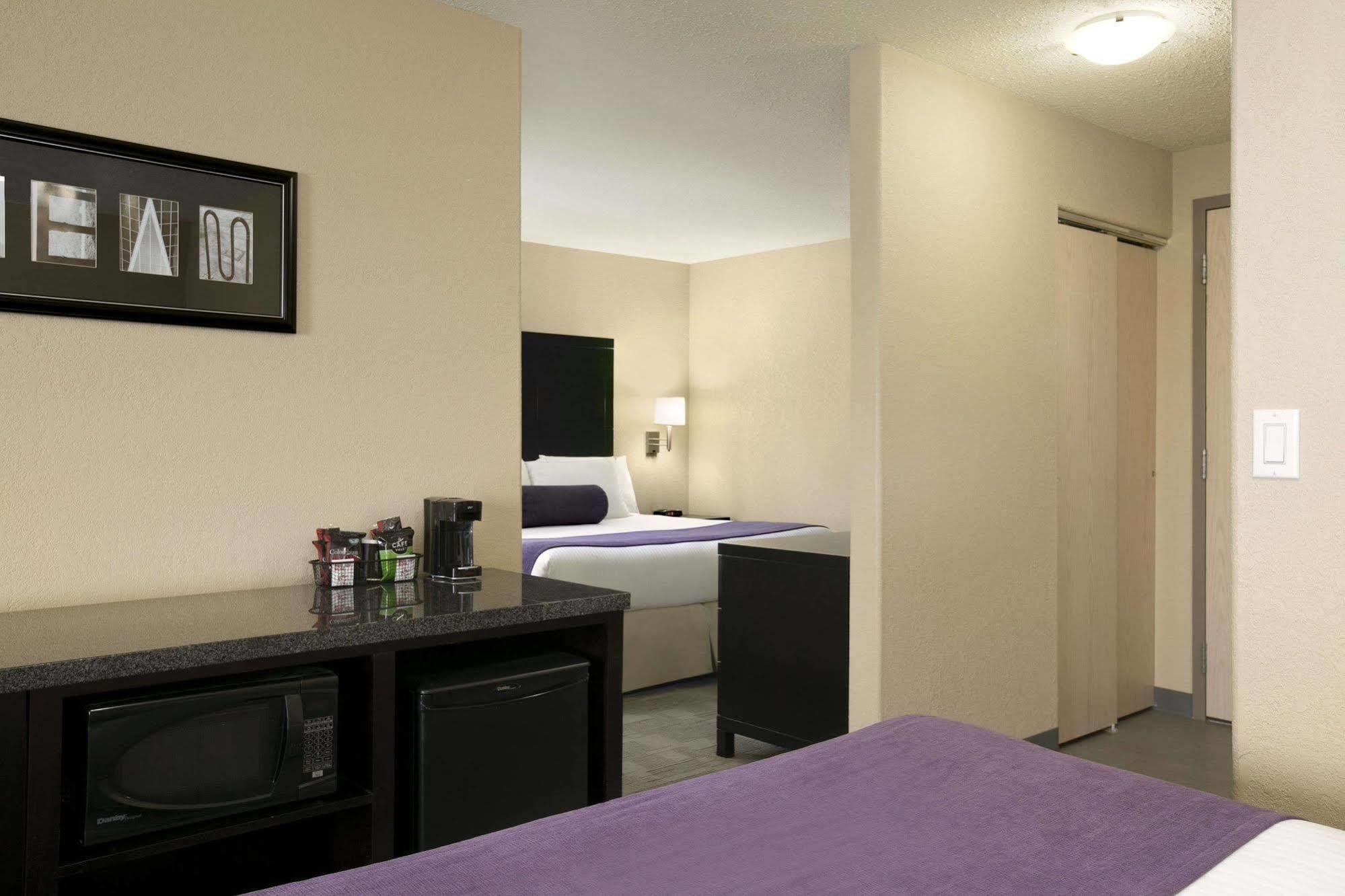 Days Inn By Wyndham Regina Zewnętrze zdjęcie